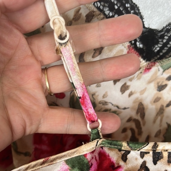 Linea Donatella Spaghetti Strap Cami Top Women's Plus 2X Pink Floral Animal - Picture 7 of 10